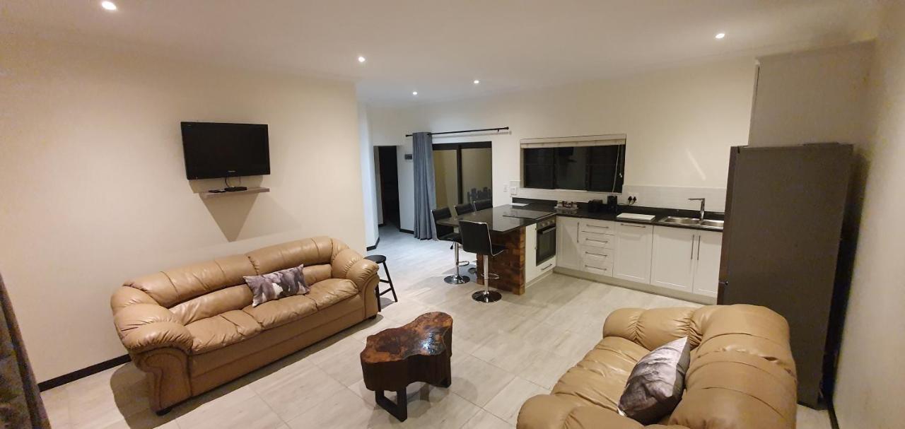 Honeybird Self Catering Accommodation Hluhluwe Extérieur photo